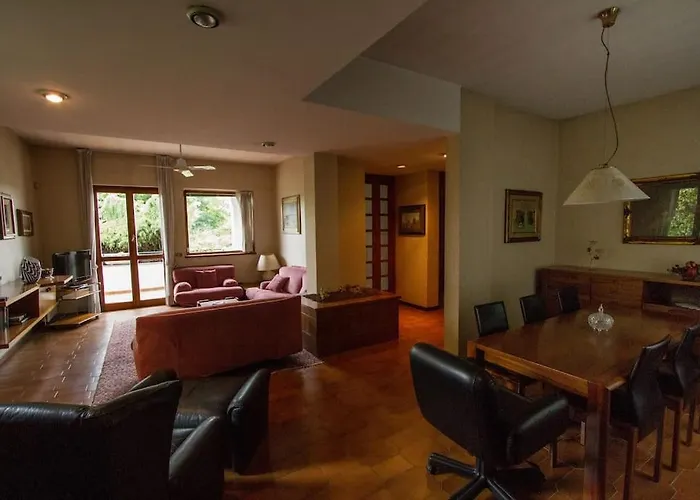 Casa Su Lago Privato A Due Passi Da Milano